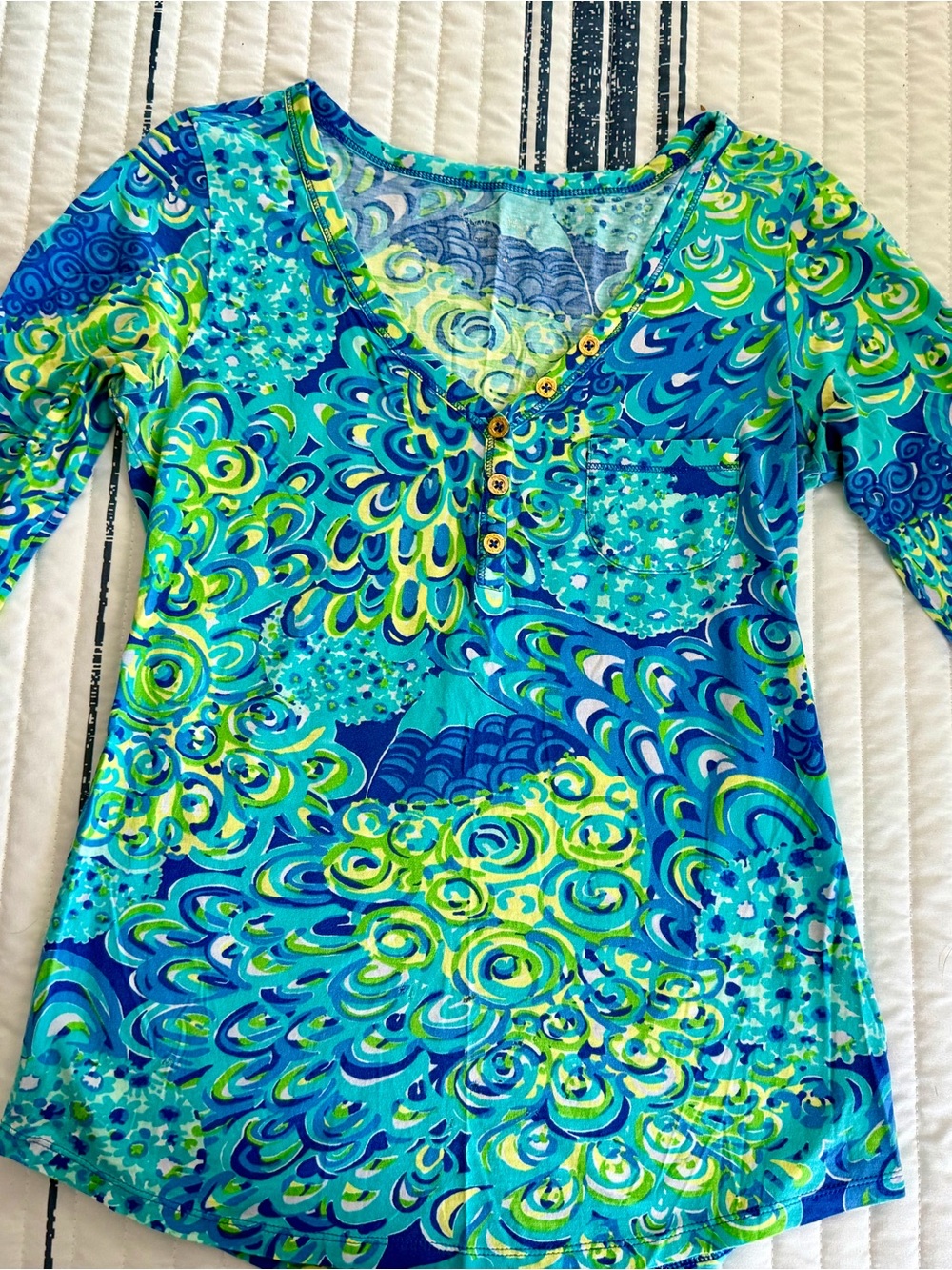 Lilly Pulitzer Blue & Green Swirl V-Neck Long Sleeve Top